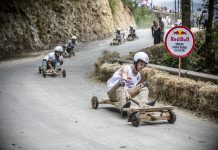 Tahta Otomobiller Yarışıyor!