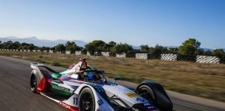 Audi Batmobil Tasarımlı Yeni Formula E Aracı FE05’i Tanıttı