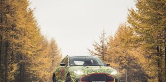 ASTON MARTIN’İN İLK ‘SUV’U ‘DBX’ SAHNEYE ÇIKMAYA HAZIRLANIYOR