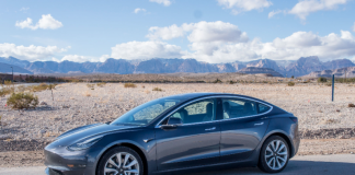 Tesla, 35 Bin Dolarlık Model 3 Satışına Başladı