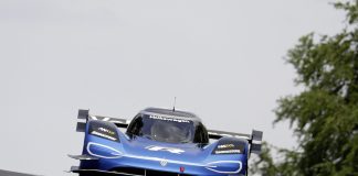 Volkswagen ID.R Nürburgring’de Rekora İmza Attı