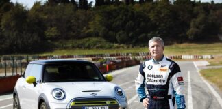 Borusan Otomotiv Motorsport’un Efsane Pilotu İbrahim Okyay, MINI ELECTRIC’i Pistte Test Etti