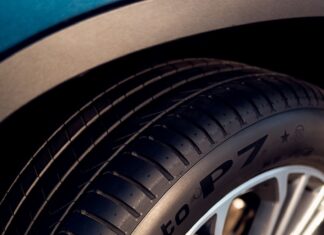 PIRELLI YENİ BMW 8 SERİSİ İÇİN 78 ÖZEL LASTİK GELİŞTİRDİ