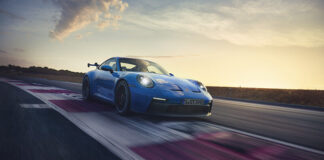 Porsche 911 ailesinin en yeni üyesi GT3 tanıtıldı!
