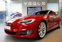 Tesla 135 bin aracını geri çağırıyor! Bu kez Dokunmatik Ekran!