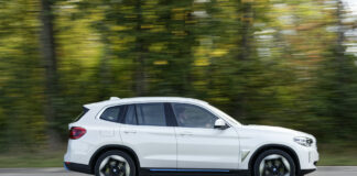 Tamamen Elektrikli Yeni BMW iX3 Showroomlarda Yerini Aldı