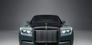 ROLLS-ROYCE PHANTOM; YENİ BİR İFADE İLE GELİYOR