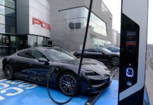 Porsche Türkiye’nin ilk batarya onarım merkezini açtı