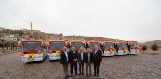 Temsa ve Mesnevi, 31 yıllık iş birliğini 15 otobüslük yeni teslimatla taçlandırdı