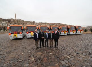 Temsa ve Mesnevi, 31 yıllık iş birliğini 15 otobüslük yeni teslimatla taçlandırdı