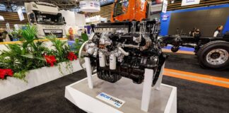 Ford Trucks, Tek Silindirliden Sonra Çok Silindirli Hidrojen Motorunun Ateşlemesini Gerçekleştirdi