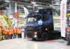 Ford Trucks 300 Bininci Kamyonunu Hattan İndirdi